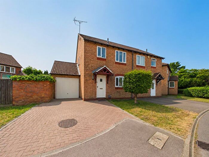 3 Bedroom Semi Detached House For Sale In Jupiter Way, Abbeymead, Gloucester, GL4