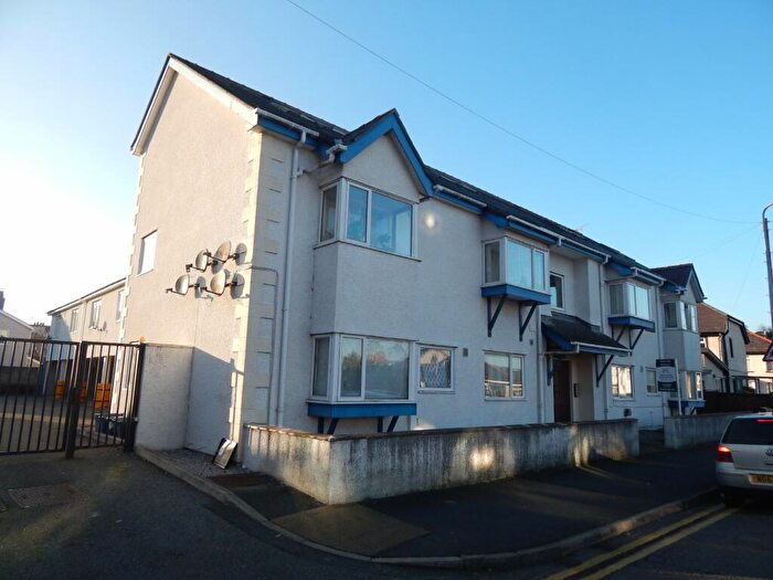 1 Bedroom Apartment To Rent In Neuadd Yr Eglwys, Glynne Road, Bangor, LL57