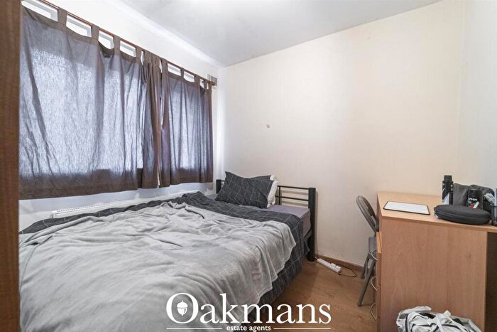 4 Bedroom House To Rent In East Drive, Birmingham, West Midlands, B5