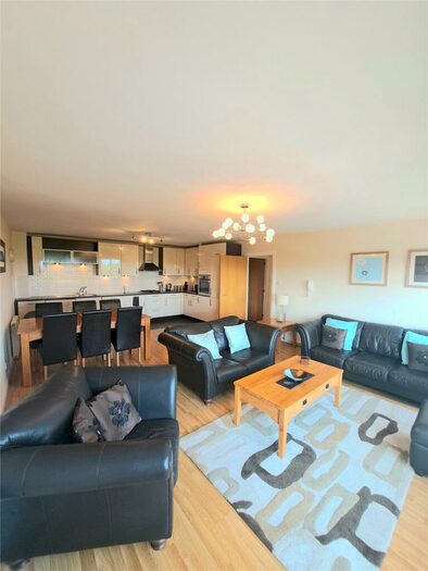 2 Bedroom Flat To Rent In Midstocket View, Aberdeen, AB15