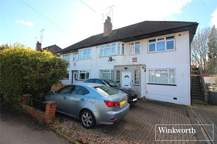 2 Bedroom Flat For Sale In Eldon Avenue, Borehamwood, Hertfordshire, WD6