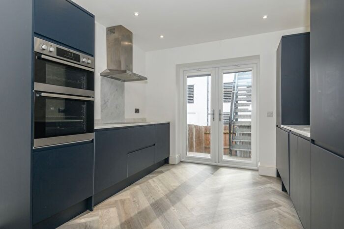 4 Bedroom Terraced House For Sale In Lower Brunswick Street, Leeds, LS2