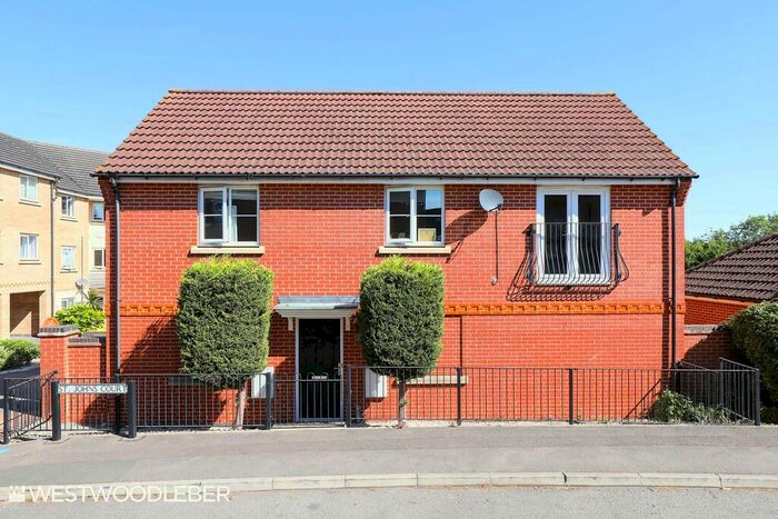 2 Bedroom Apartment To Rent In St Johns Court, Ware, SG12