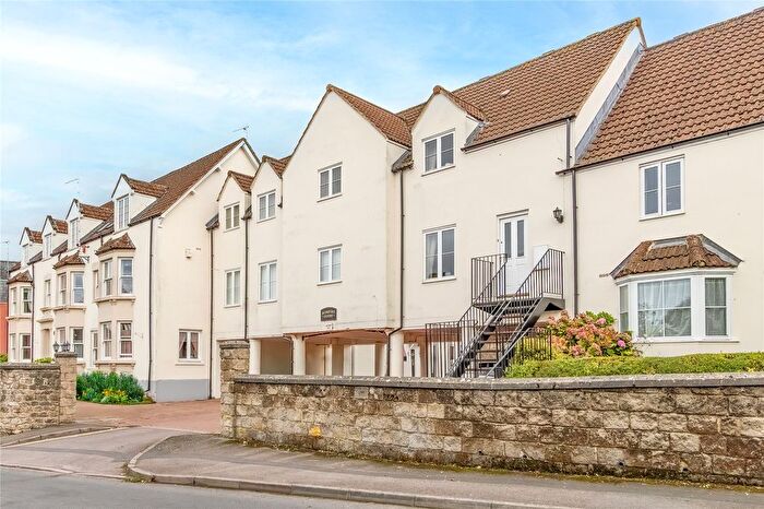1 Bedroom Flat For Sale In Norbury Court, Purton, Wiltshire, SN5