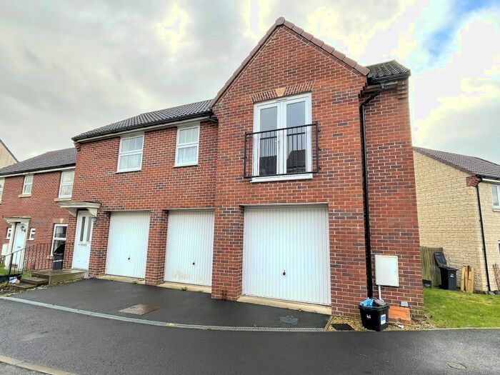 2 Bedroom Flat To Rent In Kinklebury Street, Wincanton, BA9