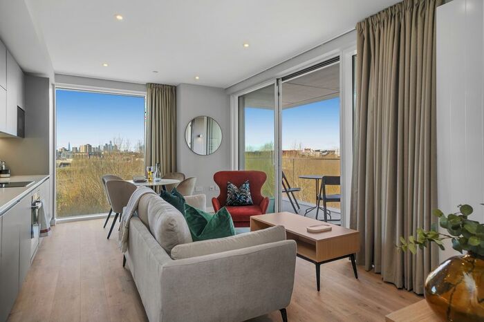 2 Bedroom Flat To Rent In , Anthems Way, London, E20