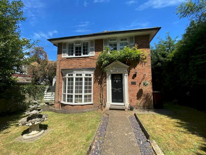 3 Bedroom Property To Rent In Mierscourt Road, Rainham, Gillingham, ME8