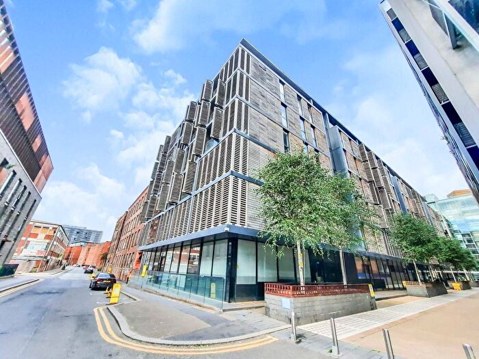 1 Bedroom Flat For Sale In Burton Place, Castlefield, Manchester City Centre, M15
