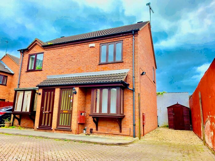 2 Bedroom Semi-Detached House To Rent In Craven Mews, Lincoln, LN5