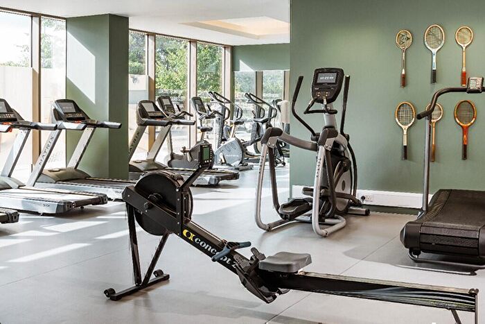 2 Bedroom Apartment To Rent In Ingram Row, Leeds, West Yorkshire, LS11