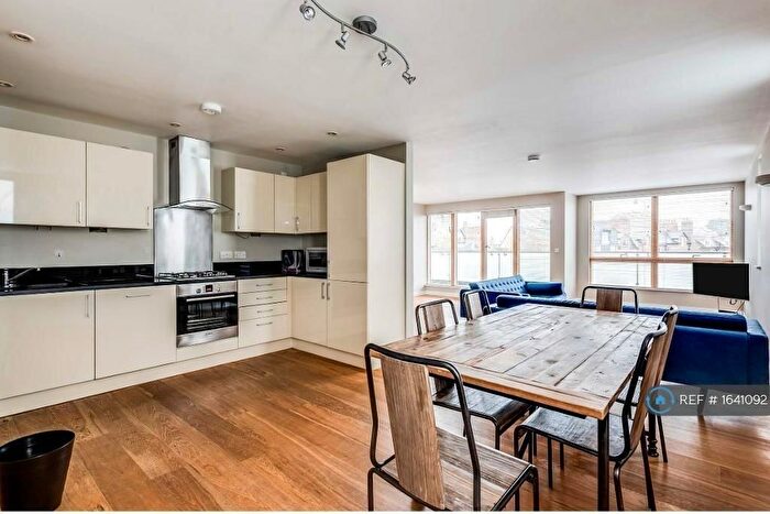 2 Bedroom Flat To Rent In Hawridge Mews, Oxford, OX4
