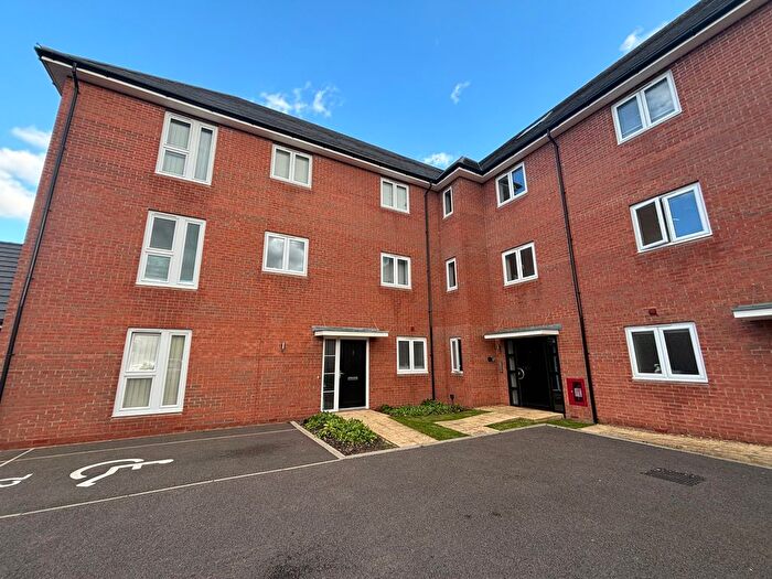 2 Bedroom Flat To Rent In Hope Close, Peterborough, PE3