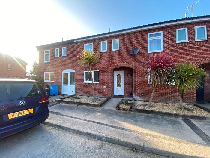 3 Bedroom Property To Rent In Thorncombe Close, Poole, BH17