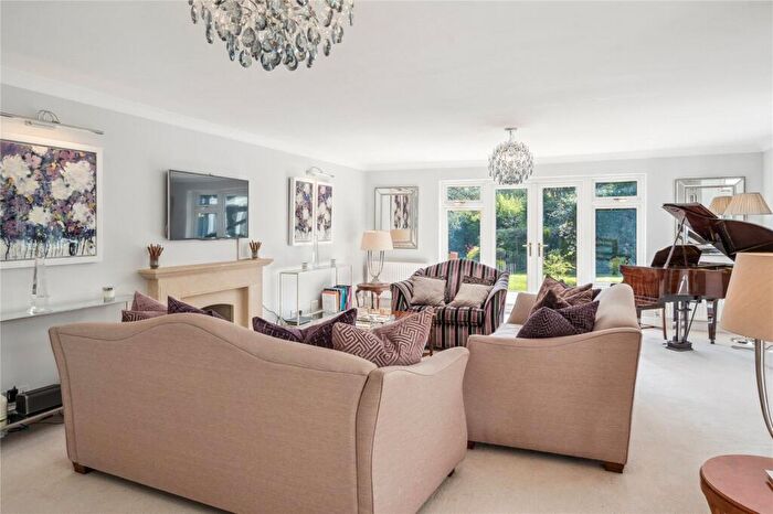 6 Bedroom Detached House For Sale In Ballinger, Great Missenden, Buckinghamshire, HP16