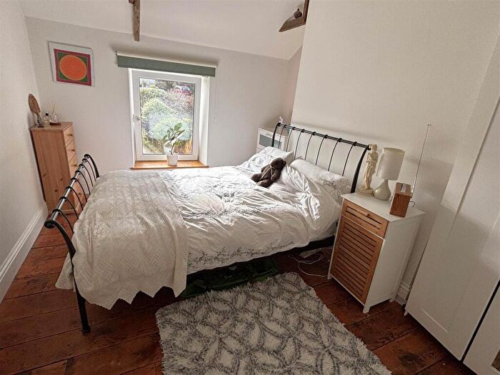 2 Bedroom Cottage For Sale In Calstock Road, Gunnislake, PL18