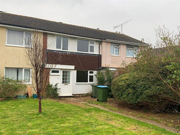 3 Bedroom Terraced House To Rent In Potters Mead, Wick, Littlehampton, BN17