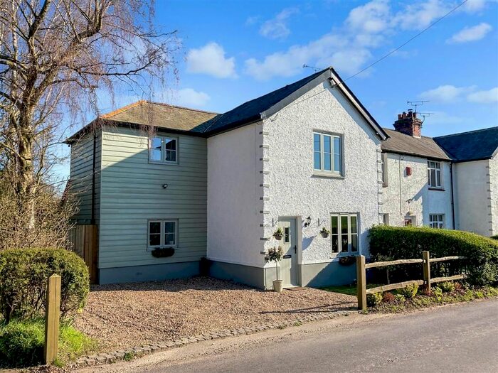 3 Bedroom Cottage For Sale In Forstal Road, Lenham, Maidstone, Kent, ME17