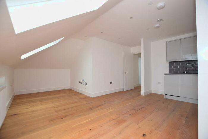 2 Bedroom Apartment To Rent In Newfoundland Circus, Bristol, BS2