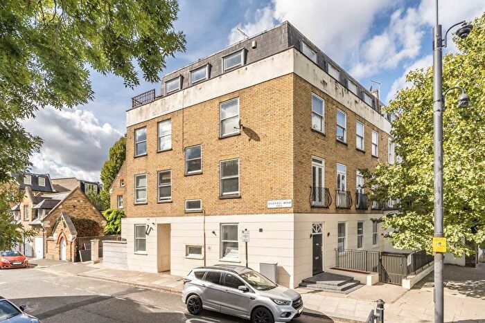 2 Bedroom Flat For Sale In Fulham Road, Fulham, SW6