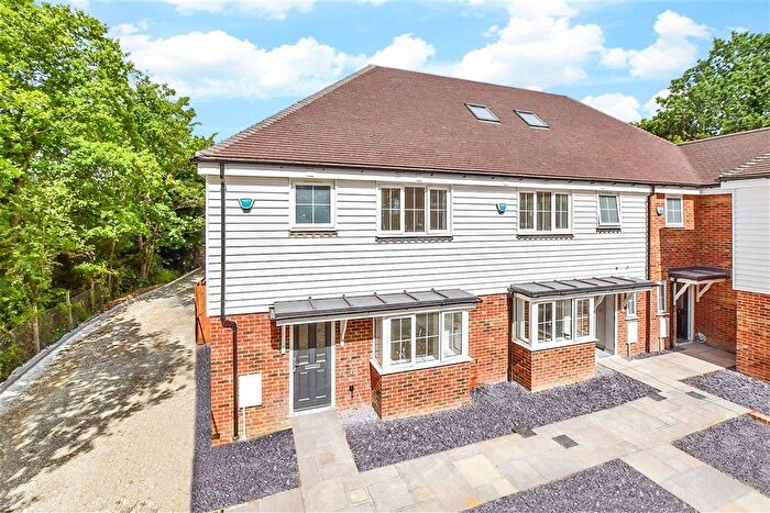 3 Bedroom End Of Terrace House For Sale In High Street, Headcorn, Ashford, Kent, TN27