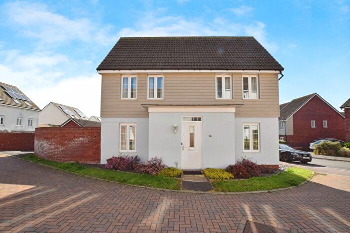 3 Bedroom Detached House For Sale In Hook Drive, Exeter, EX2