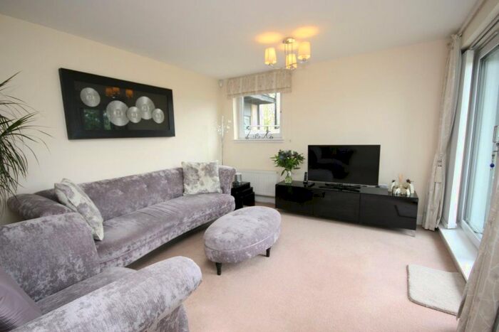 2 Bedroom Flat To Rent In Burnbrae Park, Edinburgh, EH12