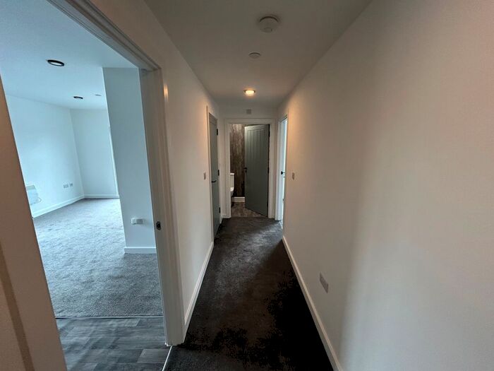 2 Bedroom Flat To Rent In Burlington Street, Chesterfield, S40