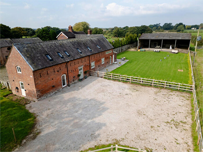 4 Bedroom Barn Conversion For Sale In Crowley Northwich, Cheshire, CW9