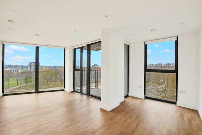 2 Bedroom Apartment To Rent In Burgess Springs, Chelmsford, CM1