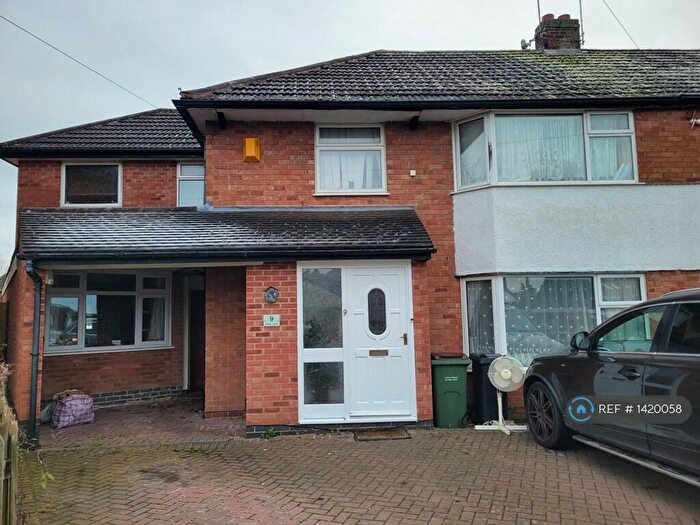 4 Bedroom Semi-Detached House To Rent In Drury Lane, Leicester, LE2