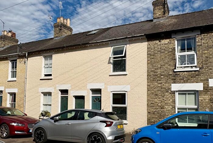 2 Bedroom Terraced House For Sale In Great Eastern Street, Cambridge, CB1