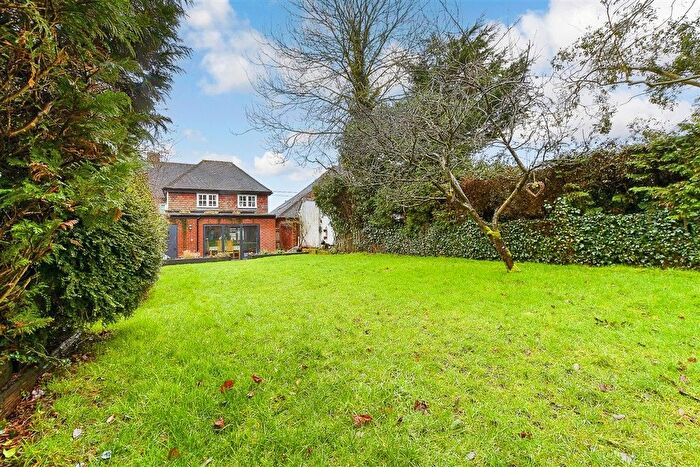 3 Bedroom Semi-Detached House For Sale In Smarden, Smarden, Kent, TN27