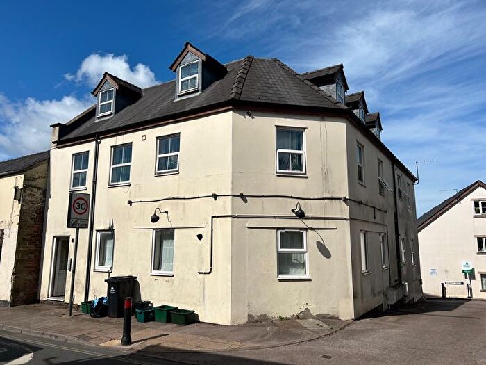 2 Bedroom Flat To Rent In Market Street, Cinderford, GL14