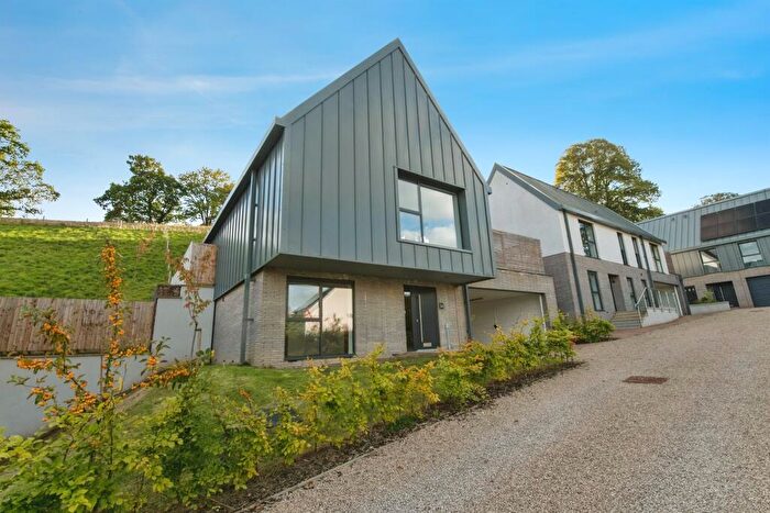 4 Bedroom Detached House For Sale In Elizabeth Penton Way, Bampton, Tiverton, EX16