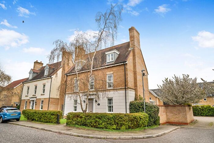 5 Bedroom Detached House For Sale In Wilkes Way, Flitch Green, Dunmow, Essex, CM6