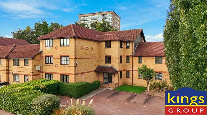 1 Bedroom Flat For Sale In Hickory Close, Edmonton, N9