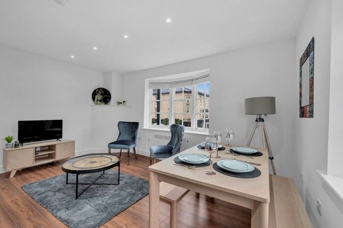 2 Bedroom Flat To Rent In Broomfield Road, Chelmsford, CM1