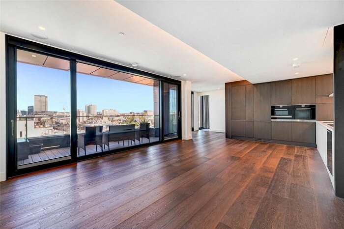 2 Bedroom Flat To Rent In Rathbone Place, London, W1T