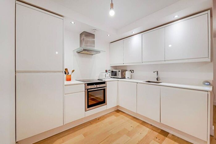 2 Bedroom Flat To Rent In Jack Clow Road, West Ham, London, E15