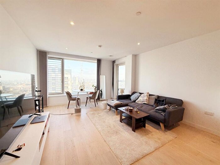 1 Bedroom Flat To Rent In Hurlock Heights, Elephant Park, SE17