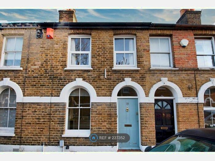 2 Bedroom Terraced House To Rent In Mooreland Road, Bromley, BR1