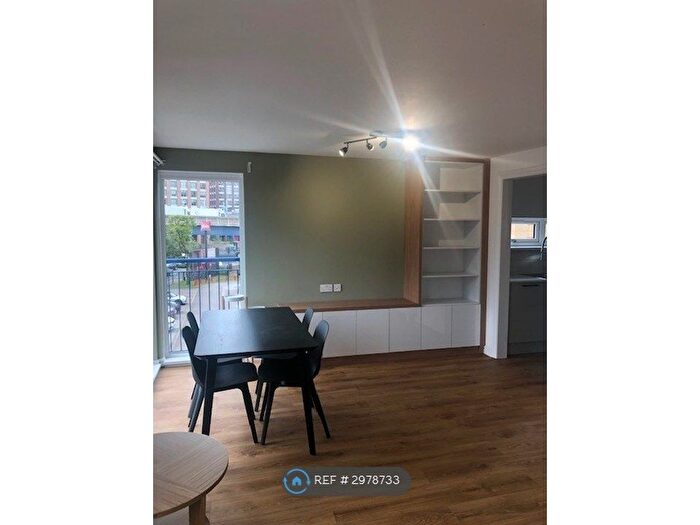 2 Bedroom Flat To Rent In Gaselee Street, London, E14