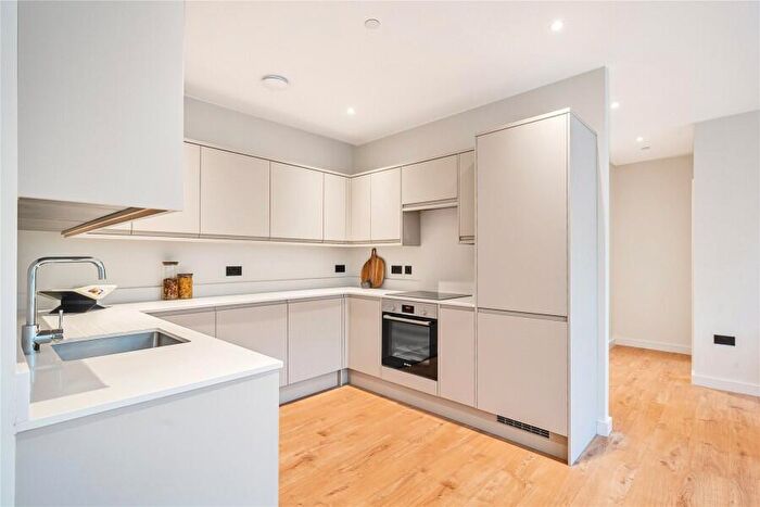 1 Bedroom Apartment To Rent In Woking, Surrey, GU21