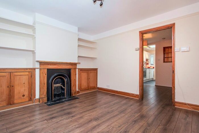 2 Bedroom Terraced House To Rent In York Street, Cambridge, CB1