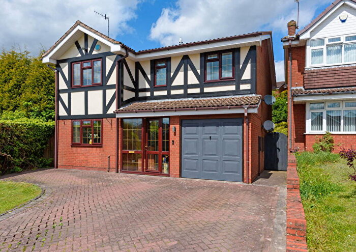 4 Bedroom Detached House For Sale In Osberton Drive, Dudley, DY1