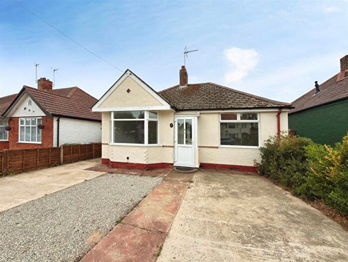 3 Bedroom Detached Bungalow For Sale In Homefield Avenue, Lowestoft, Suffolk, NR33