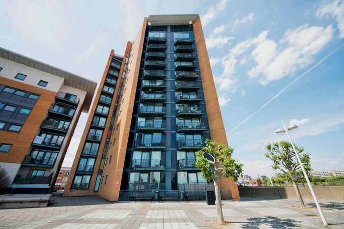 2 Bedroom Flat To Rent In Sunderland Point, Hull Place, Gallions Point, London City Airport, London, E16