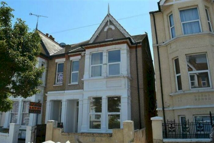 1 Bedroom Property To Rent In Bedroom Property In Southend On Sea, SS1