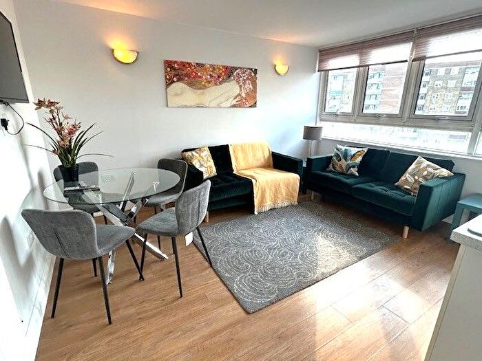 4 Bedroom Flat To Rent In Charlotte Despard Avenue, London, SW11