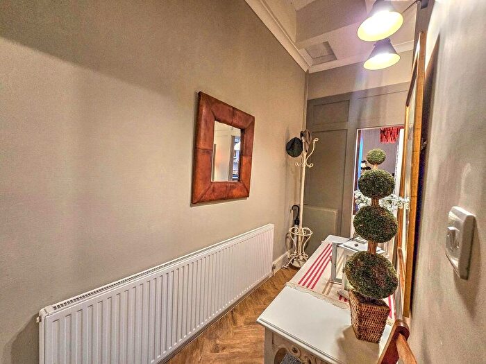 1 Bedroom Flat For Sale In Northenden Road, Sale, M33